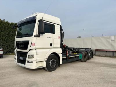 Man TGX 26.480 SCARRABILE CON GRU DIETRO CABINA sold by Aurora Srl