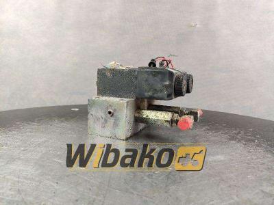 Vickers DG4V3S2ALMKUP3 sold by Wibako