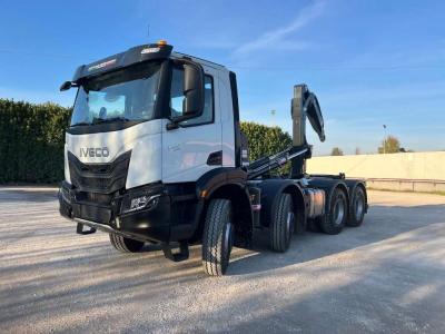 Iveco TRAKKER T-WAY AD500 NUOVO SCARRABILE sold by Aurora Srl