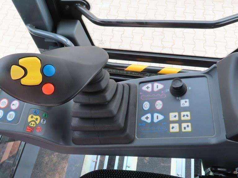 Hamm HX70i VV-S Photo 16