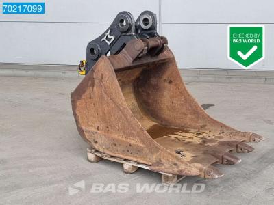QUICK COUPLER + BUCKET - M318 Digging bucket sold by BAS World B.V.