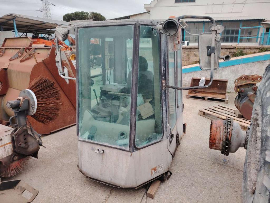 Fiat Hitachi FR220.2 Photo 8