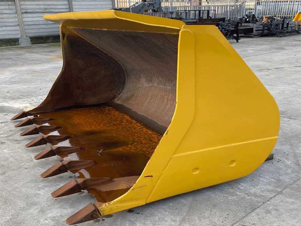 Komatsu WA320 Photo 2