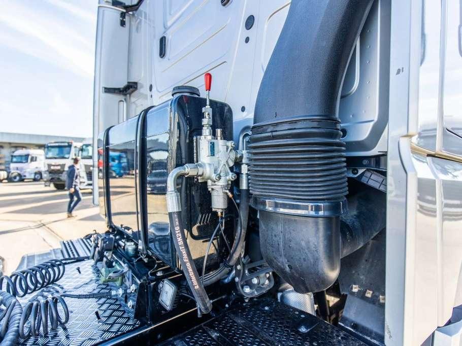 Mercedes-Benz ACTROS 3363 LS - 40.000 KM Photo 12