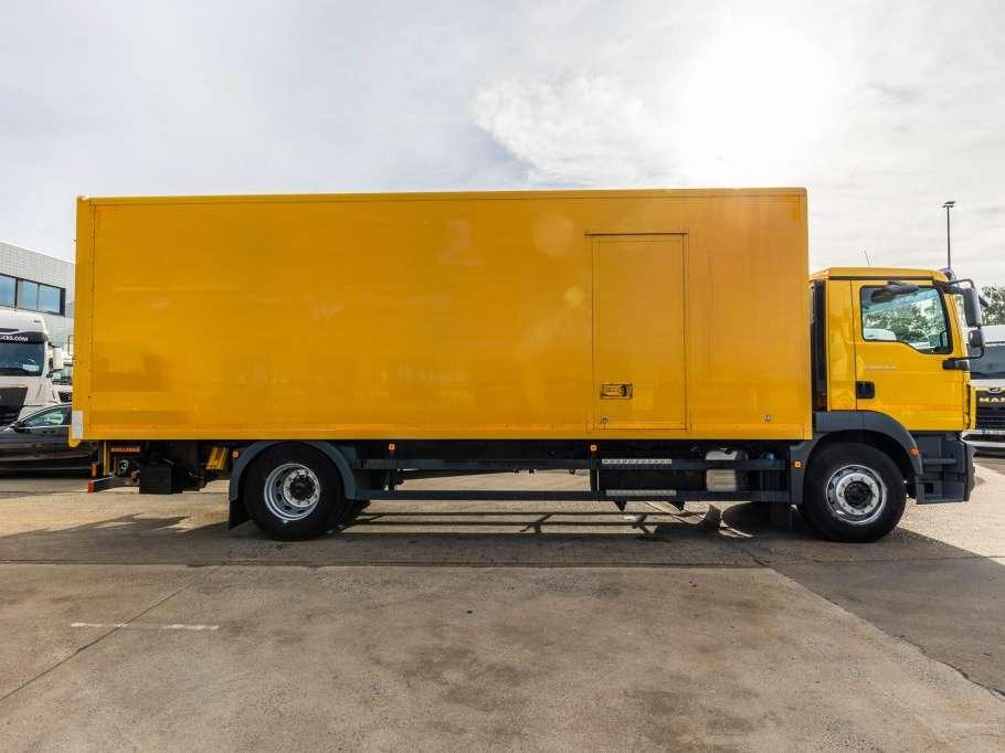 Man TGM 18.250 BL + DHOLLANDIA 2T. Photo 3