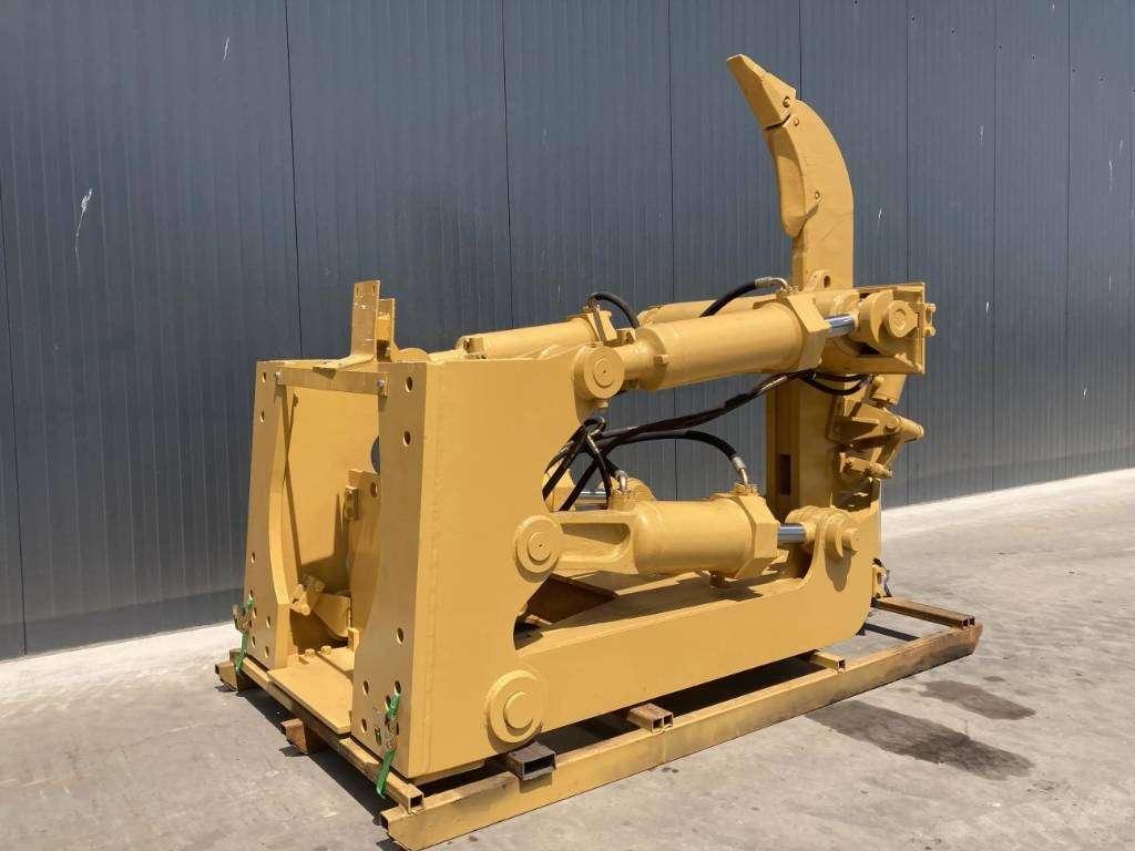 Caterpillar D8T Photo 14
