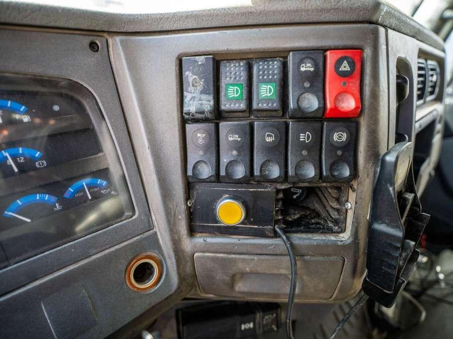 Renault MIDULM 220 DCI - PAFLINGER PK 6001 Photo 10