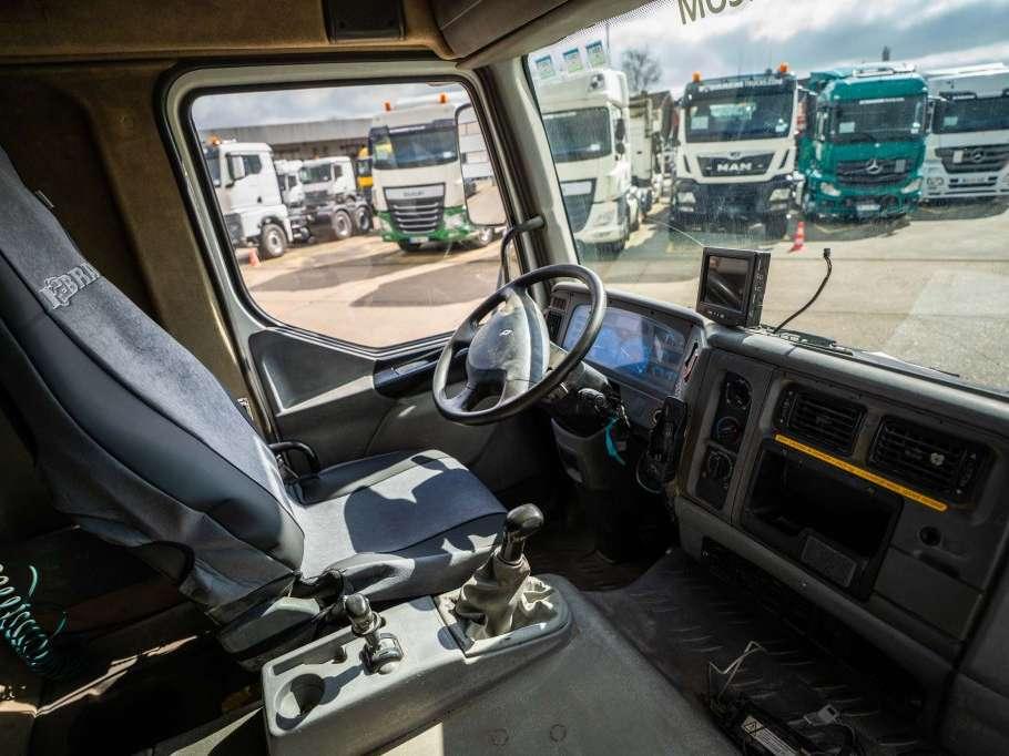 Renault MIDULM 220 DCI - PAFLINGER PK 6001 Photo 18