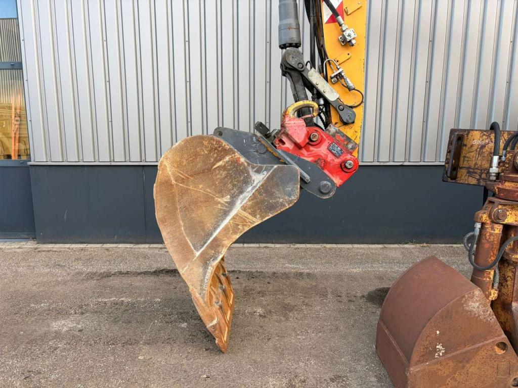 Liebherr A918 Compact Litronic Photo 12