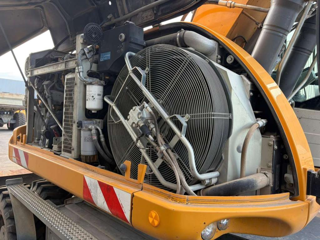 Liebherr A918 Compact Litronic Photo 28