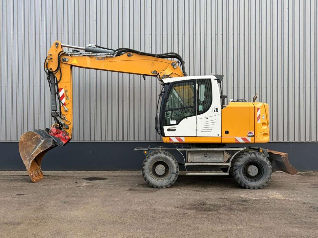 Liebherr A918 Compact Litronic Photo 5