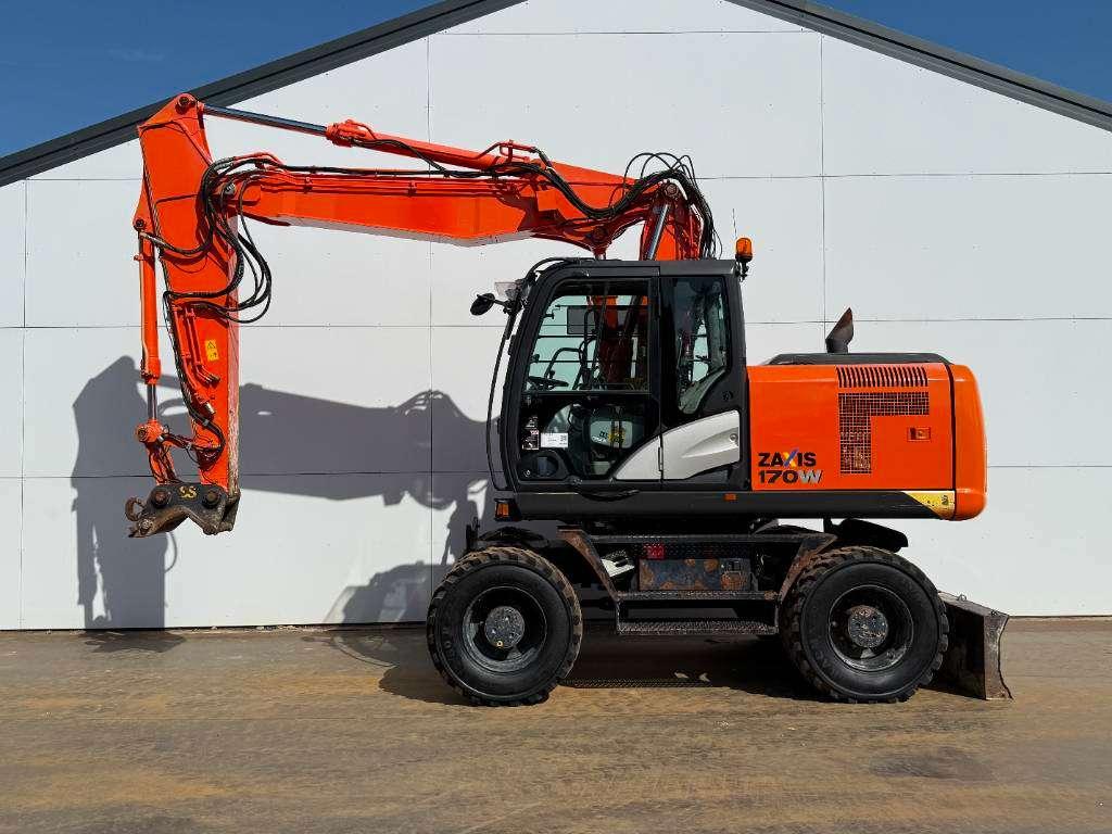 Hitachi ZX170W-5B - Blade / Triple Boom / Auto Greasing Photo 1