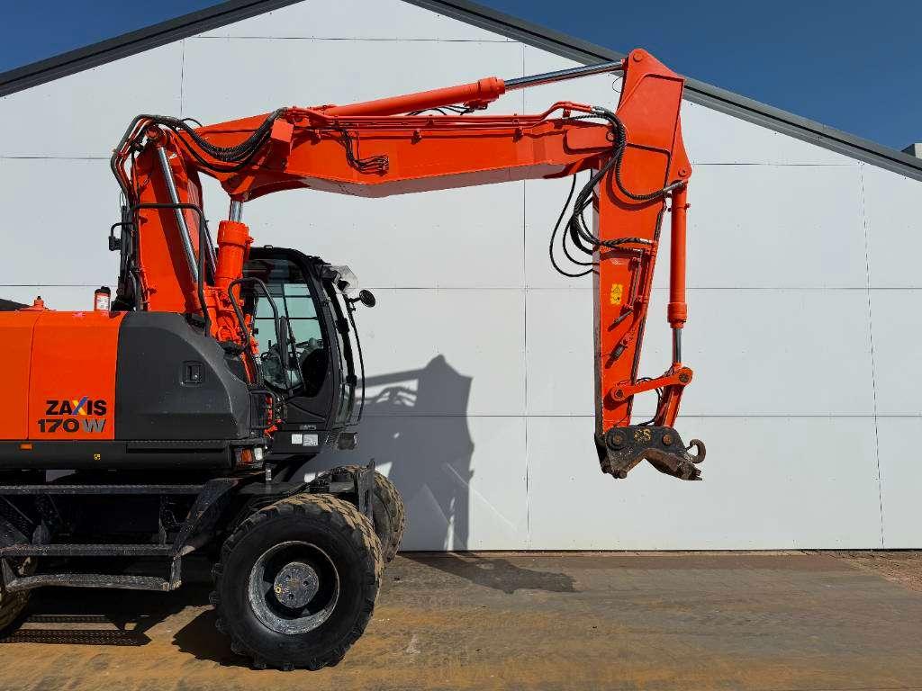 Hitachi ZX170W-5B - Blade / Triple Boom / Auto Greasing Photo 17