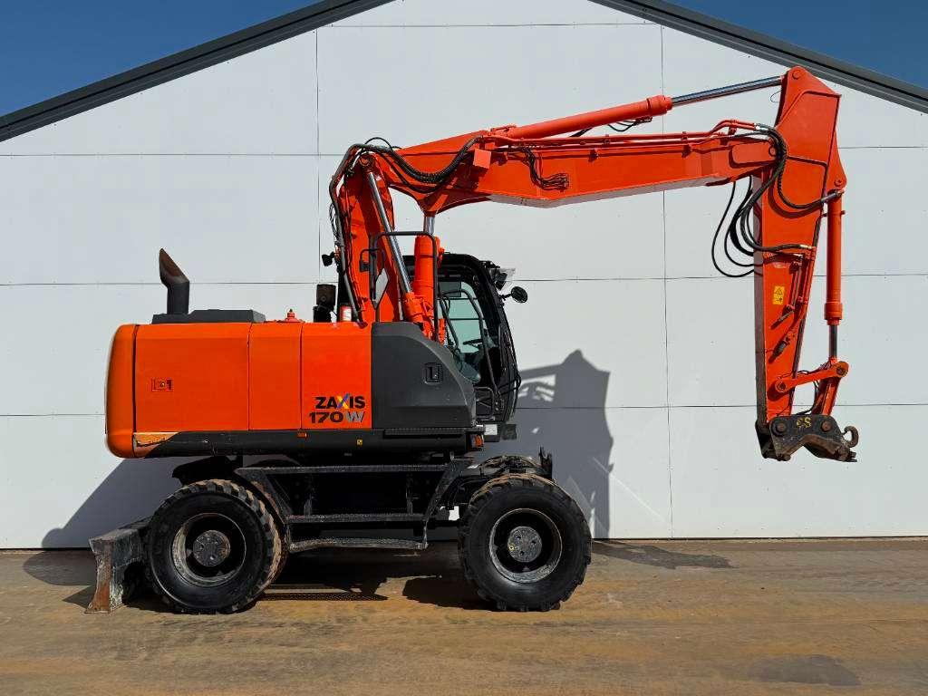 Hitachi ZX170W-5B - Blade / Triple Boom / Auto Greasing Photo 6