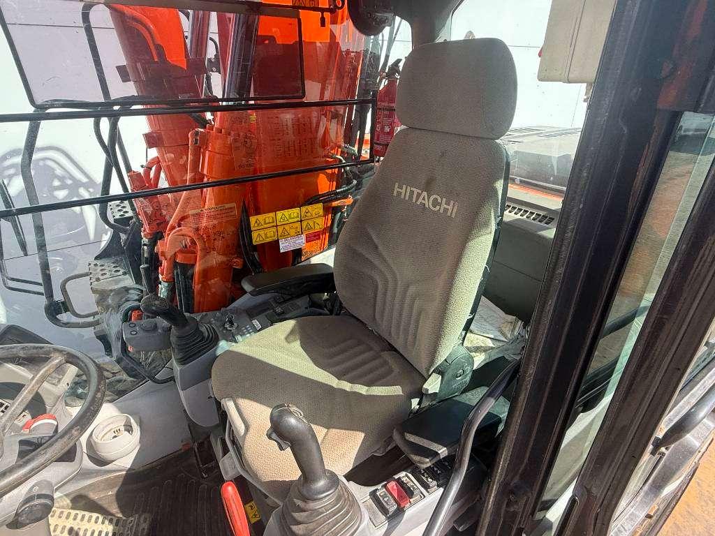 Hitachi ZX170W-5B - Blade / Triple Boom / Auto Greasing Photo 8