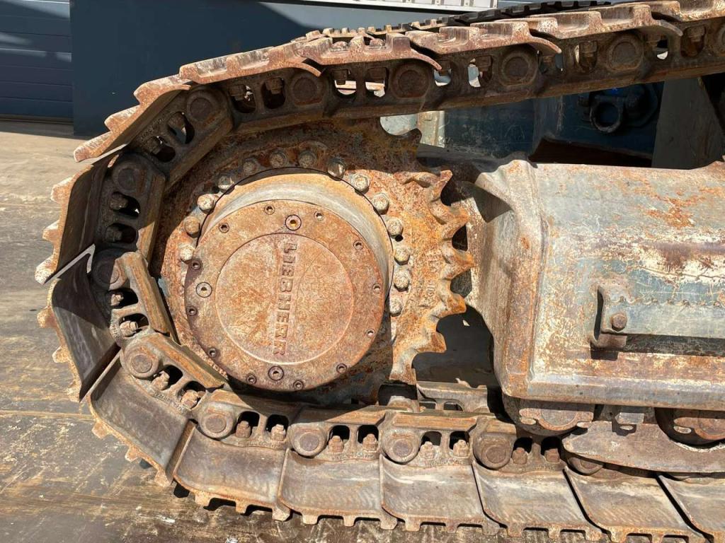 Liebherr R944C Photo 10