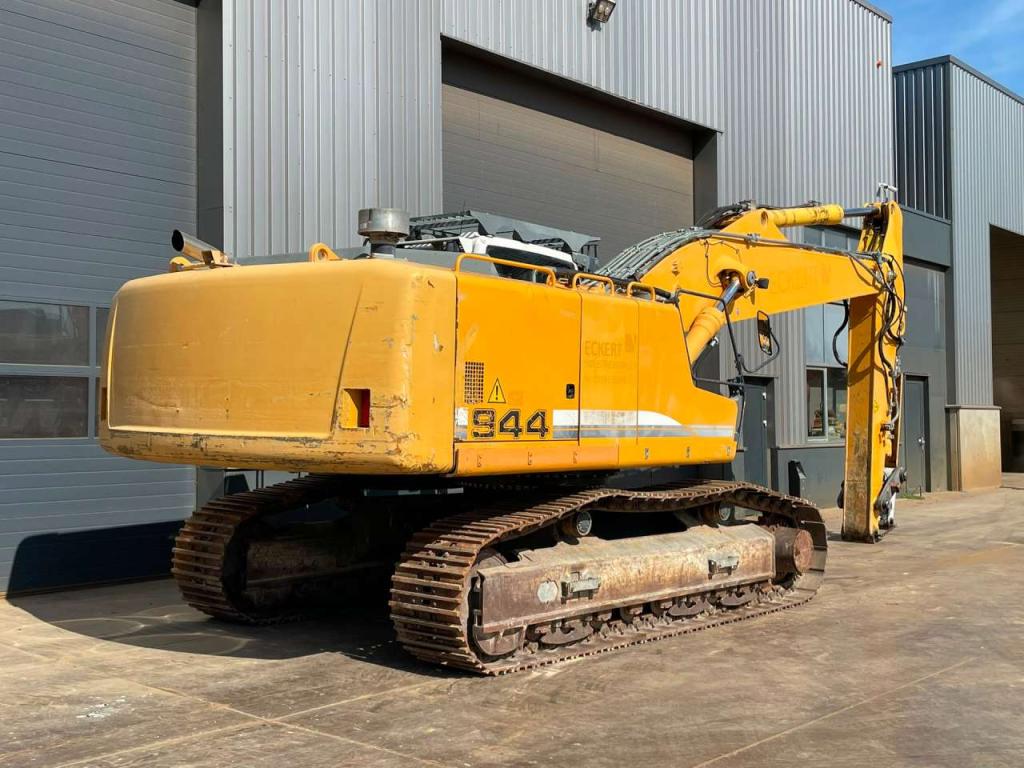 Liebherr R944C Photo 4