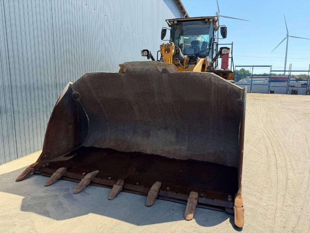Caterpillar 972M Photo 11