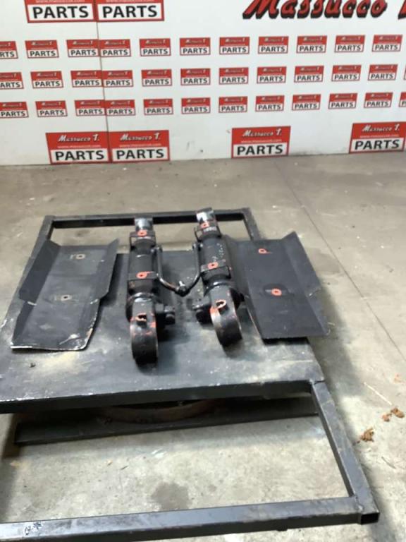 Dozer blade cylinder for Hitachi ZX135US-7 Photo 4