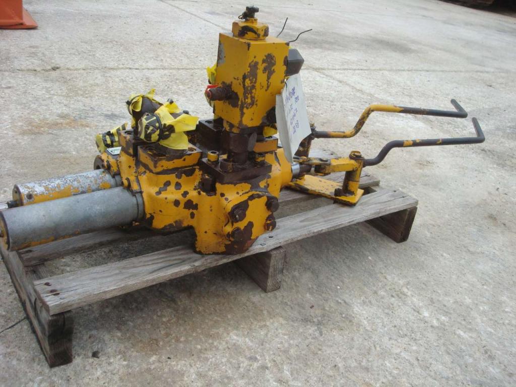 Hydraulic distributor for Benati 22 SB Photo 3