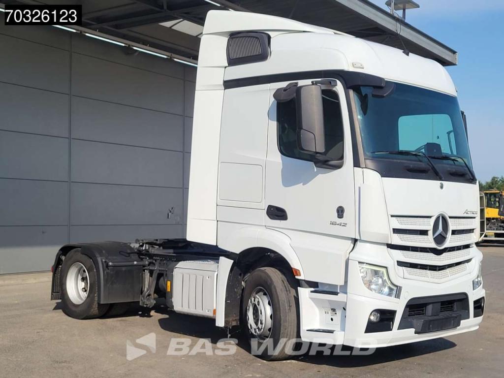 Mercedes-Benz Actros 1842 4X2 StreamSpace Standklima Photo 3