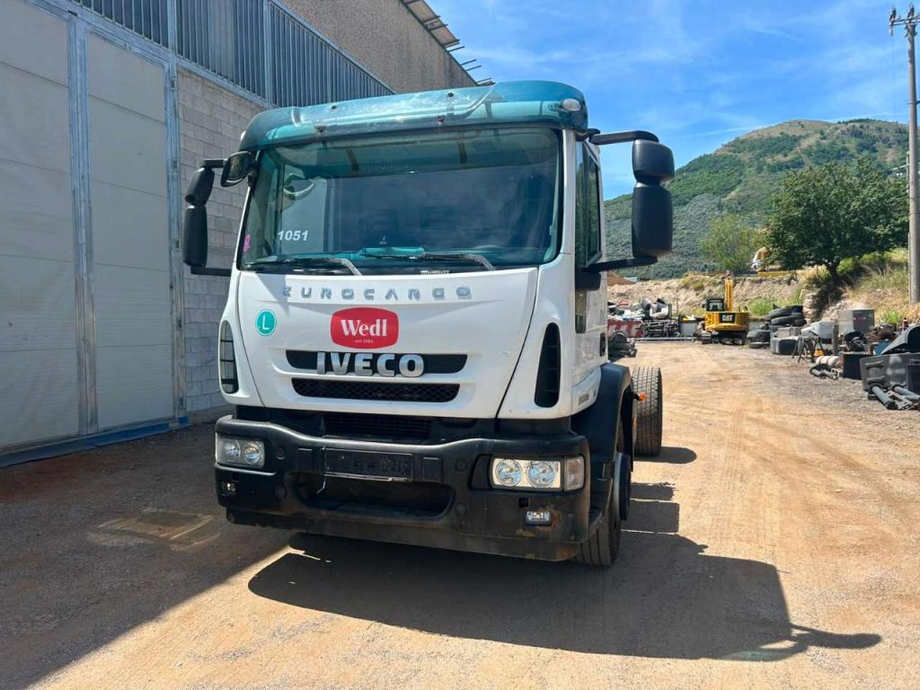 Iveco EUROCARGO 180E32 Photo 20
