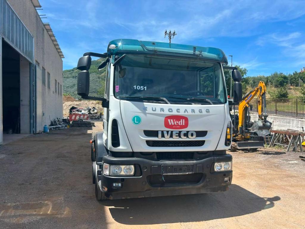 Iveco EUROCARGO 180E32 Photo 5