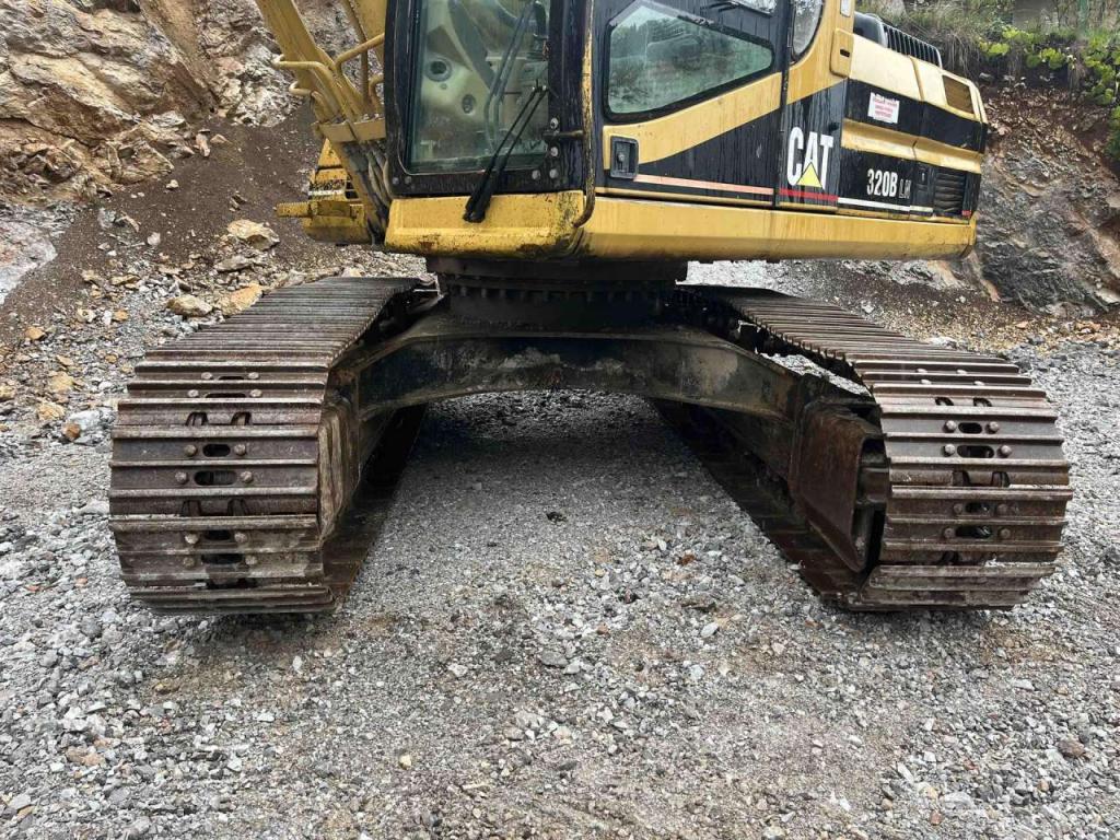 Caterpillar 320B Photo 11