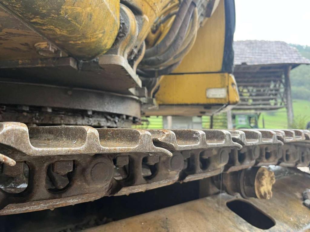 Caterpillar 320B Photo 21
