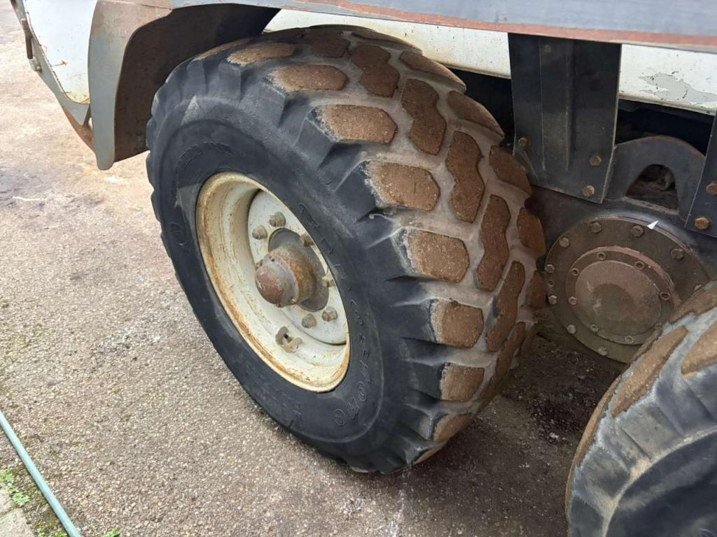 New Holland F106.6/A Photo 14