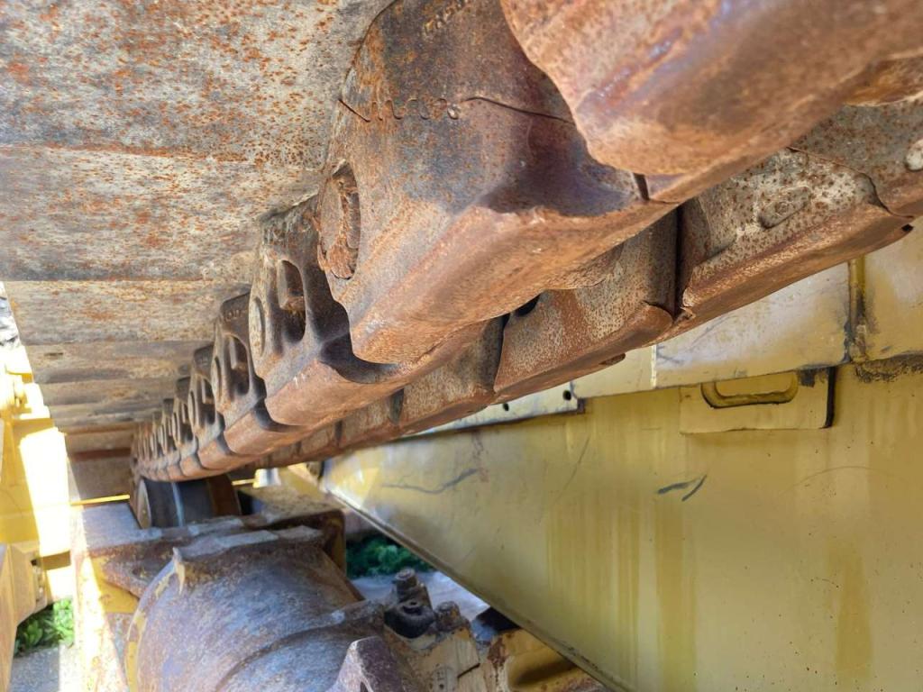 Caterpillar D8R Photo 11