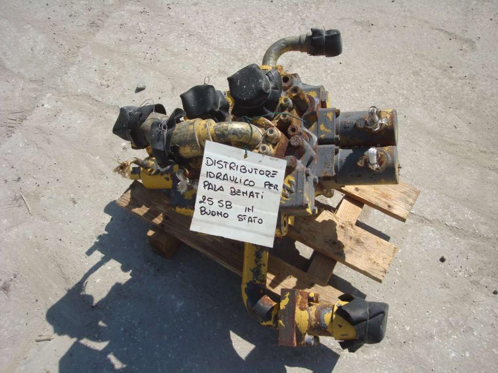 Hydraulic distributor for Benati 25SB Photo 3