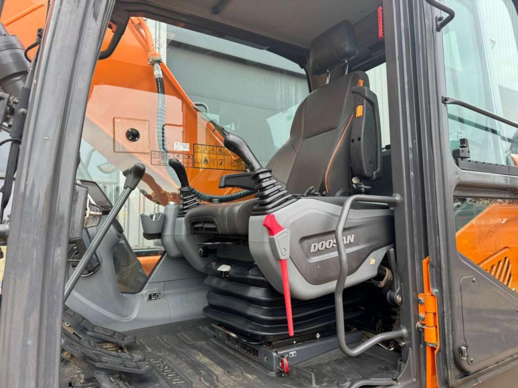 Doosan DX225LC-7 Photo 20