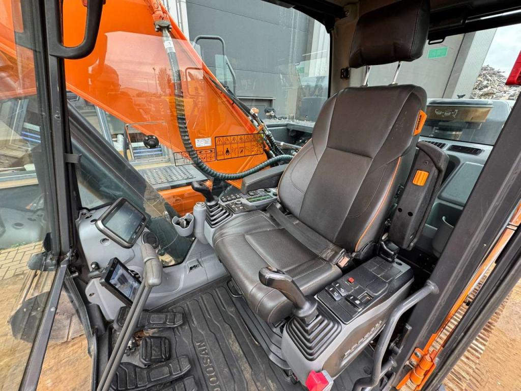 Doosan DX225LC-7 Photo 21