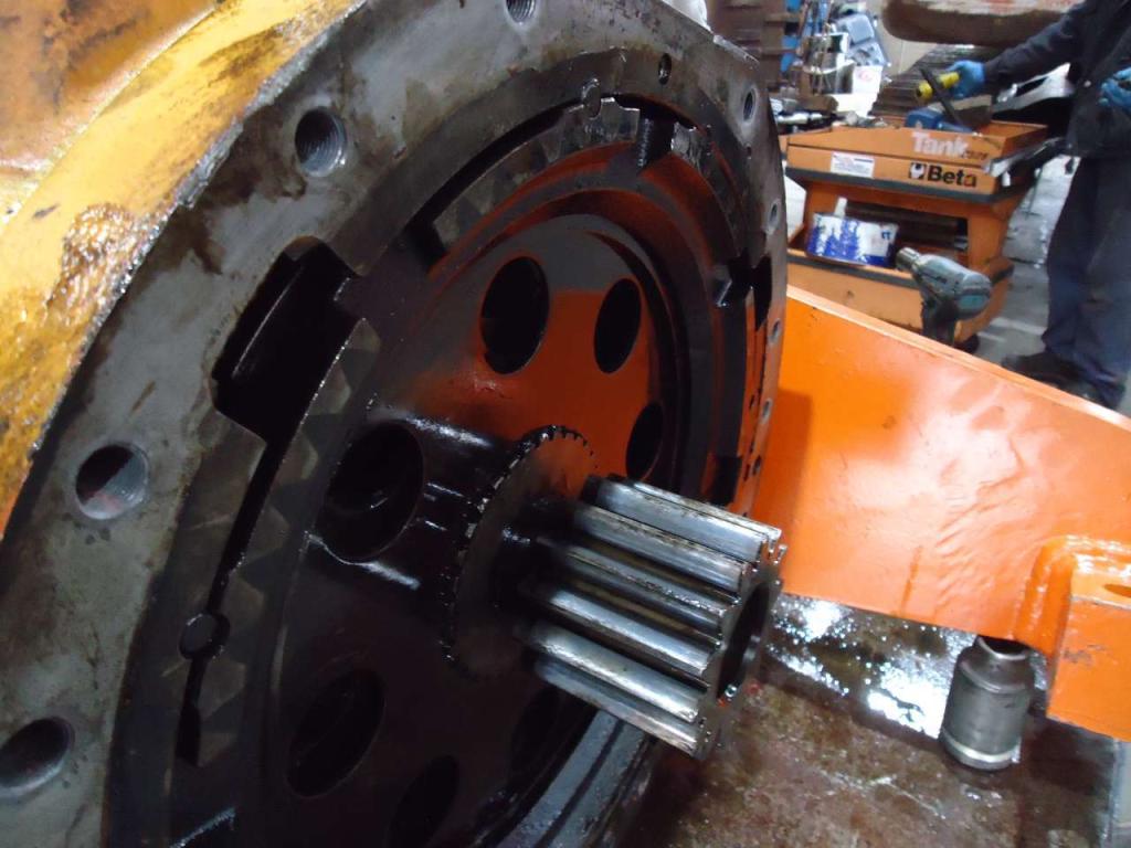 Rear axle for Fiat Kobelco - Fiat Hitachi W270 Photo 3