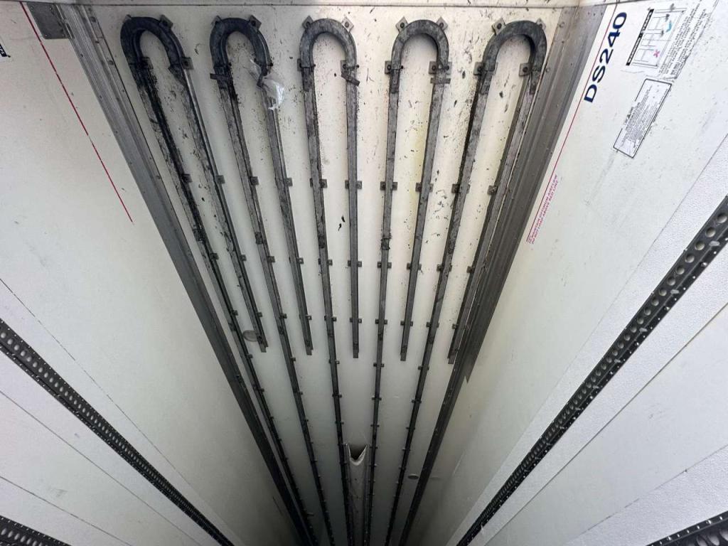 Gray and Adams Meat Hook Thermo King SLXE 400 Photo 19