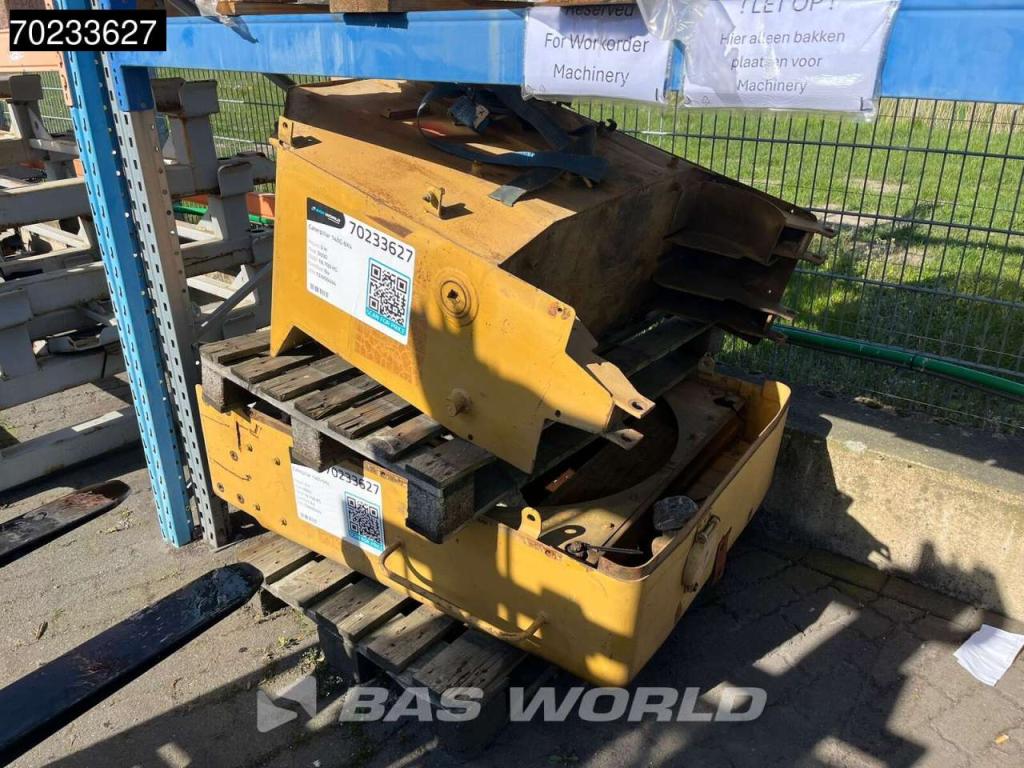 Caterpillar 140 G NO ENGINE Photo 26