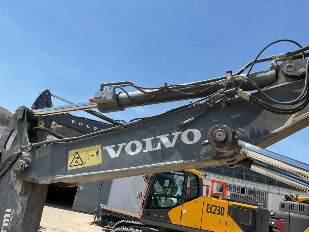 Volvo ECR88D Photo 6