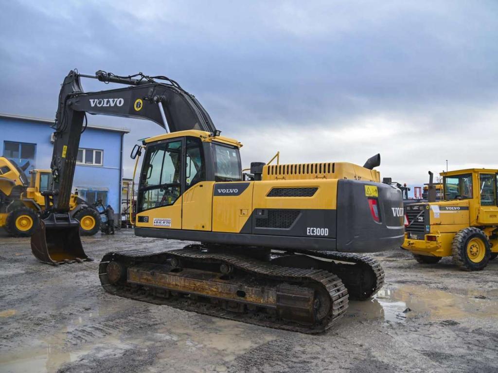 Volvo EC300DNL Photo 3