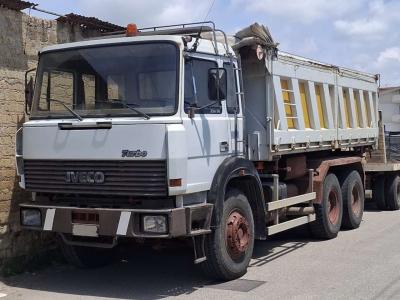 Iveco 330-30 Photo 1