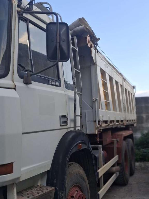 Iveco 330.30 Photo 3