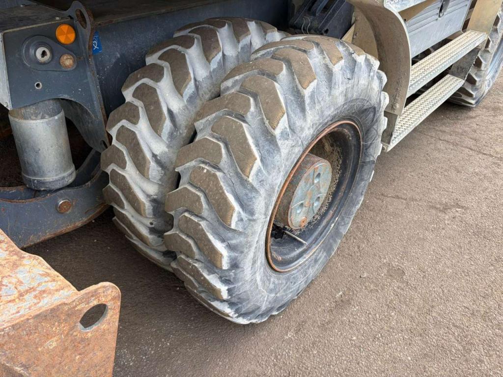 Liebherr A918 Photo 14
