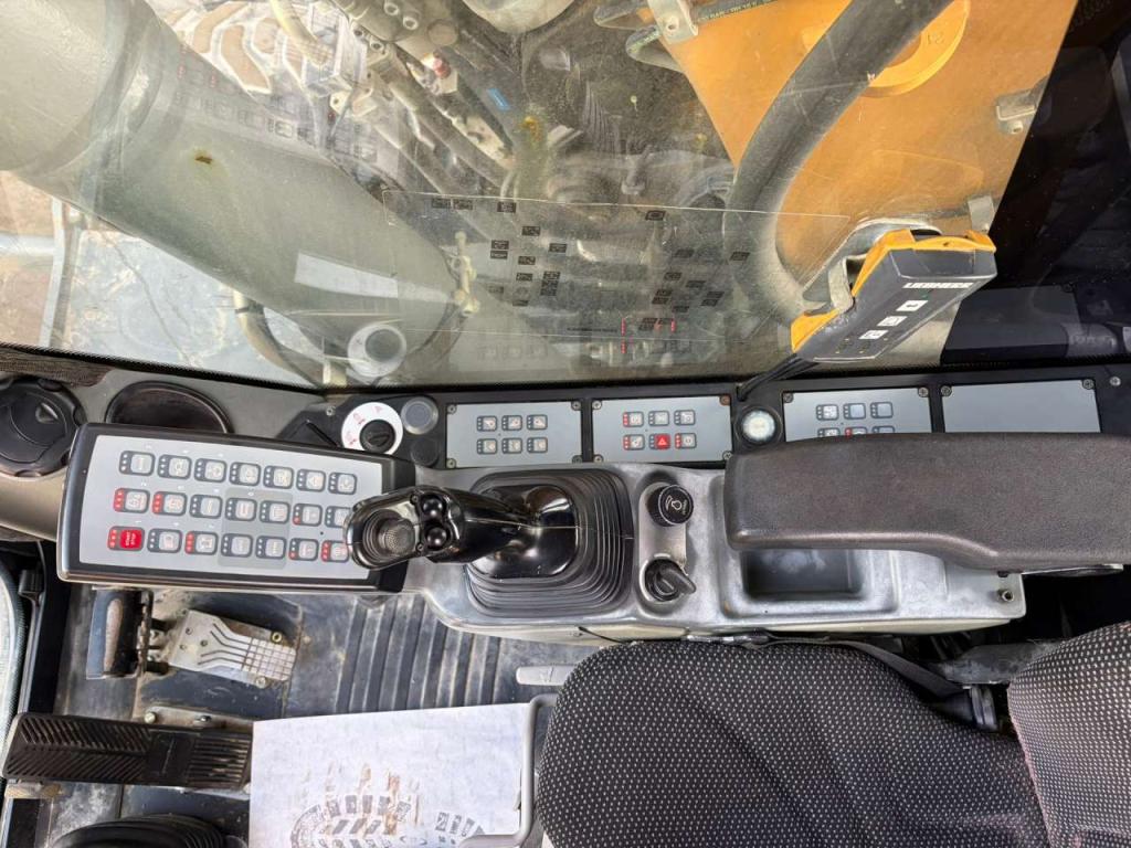 Liebherr A918 Photo 30
