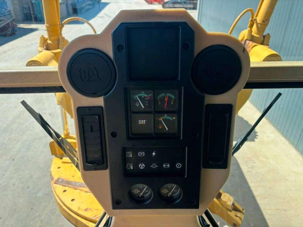 Caterpillar 120 H - CE Photo 30