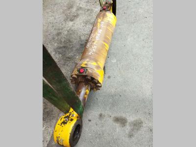 Bucket rotation piston for Liebherr L 554 sold by PRV Ricambi Srl