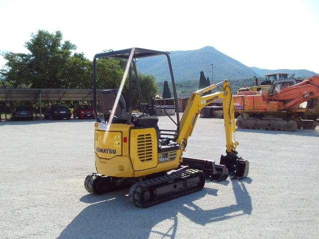 Komatsu PC16R-3HS Photo 11