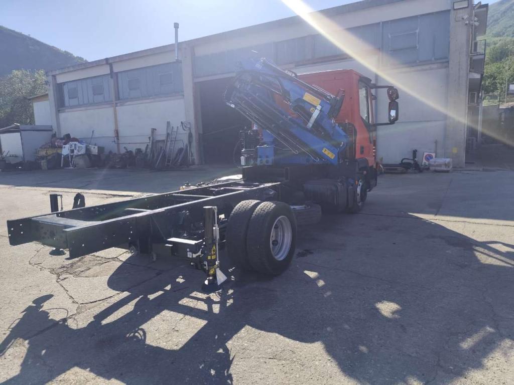 Iveco EUROCARGO 80-190 Photo 17