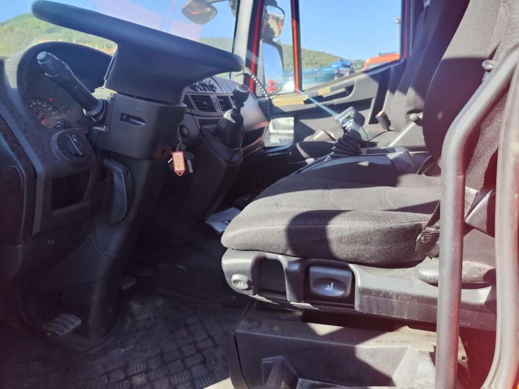 Iveco EUROCARGO 80-190 Photo 6