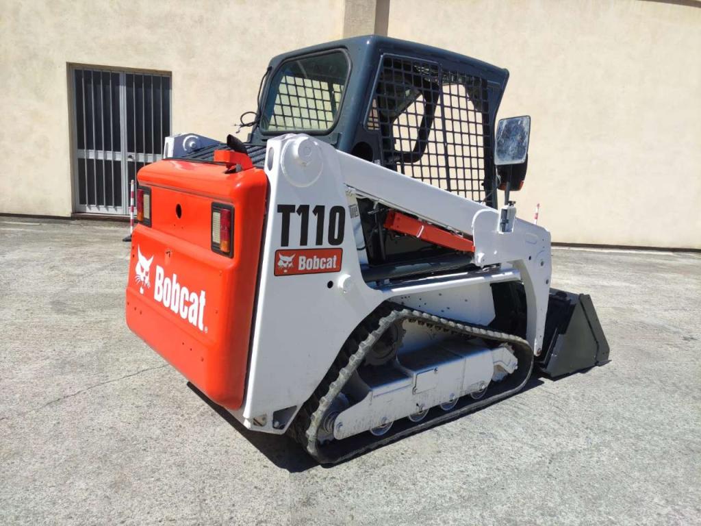 Bobcat T110 Photo 4