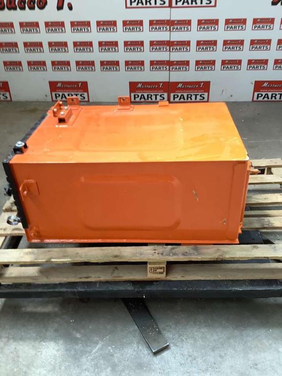 Diesel tank for Hitachi ZX135US-7 Photo 3